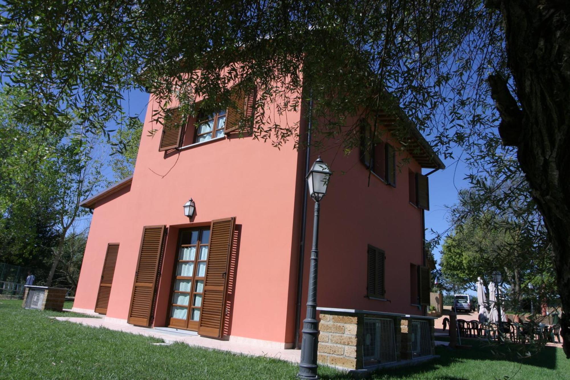 La Bettola Tavern Rooms Restaurant Montopoli in Val d'Arno Eksteriør billede